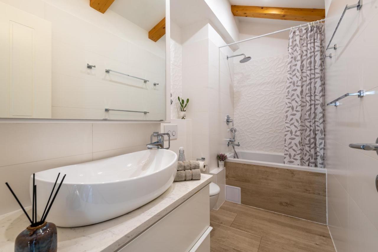 Lighthouse Central Apartments Omis Luaran gambar